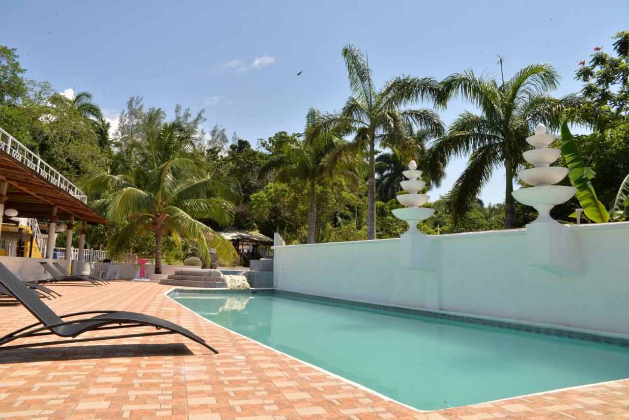 Chateau Margarita Ja Montego Bay Exterior foto