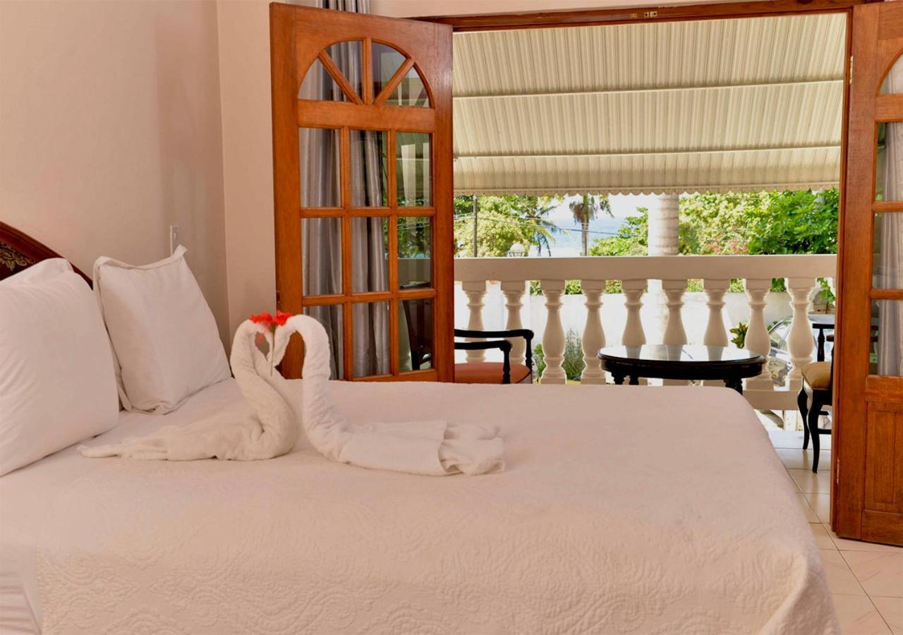 Chateau Margarita Ja Montego Bay Exterior foto